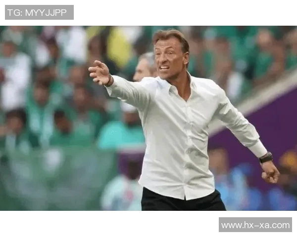 足球明星绅士风范正装魅力展现时刻的精彩瞬间与时尚品味