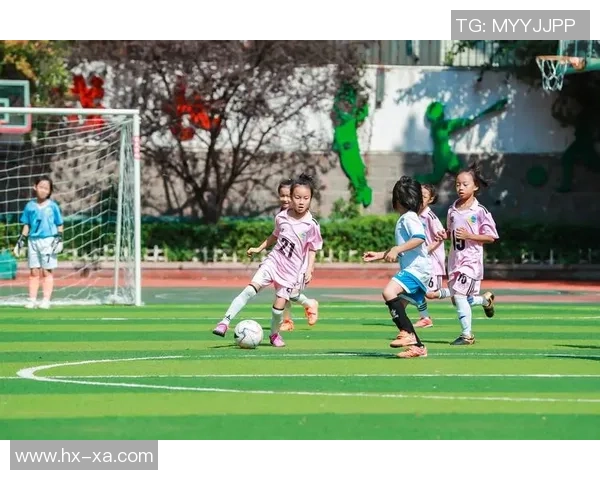 足球明星班级区域图片展现球场魅力与青春活力的完美结合